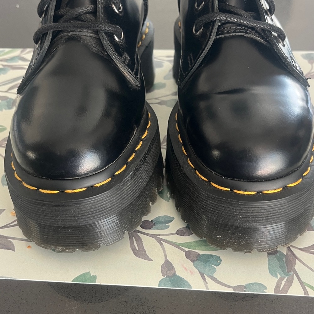 Dr. Martens Jadon Platforms - Picture 7 of 17